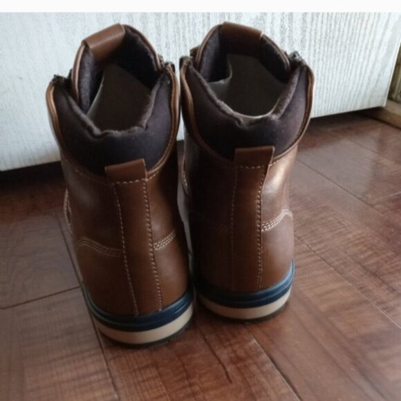 Rock & Republic Men's Tan leather casual boots size 8.5 New With Box - Picture 4 of 5